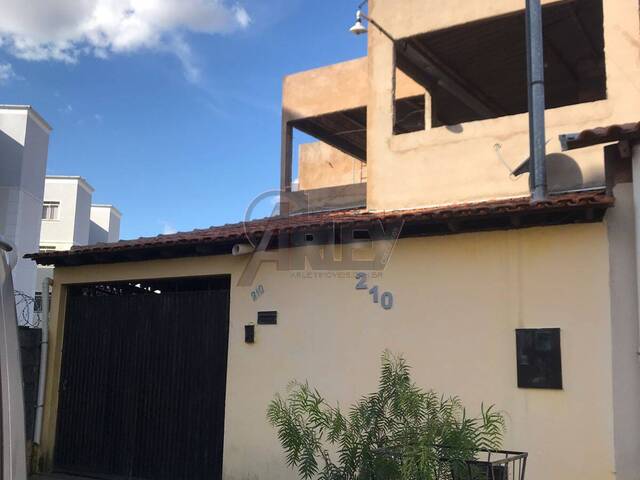 #3908 - Casa para Venda em Montes Claros - MG