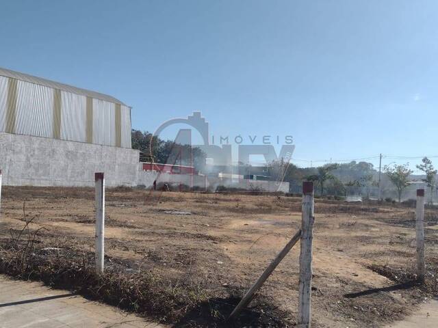 #4038 - LOTES PARTICULAR para Venda em Montes Claros - MG