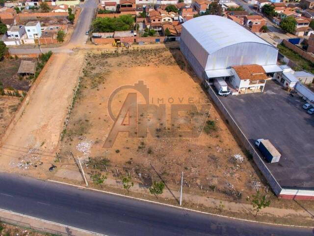#4038 - LOTES PARTICULAR para Venda em Montes Claros - MG