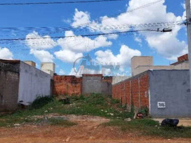 #4735 - Lote Particular para Venda em Montes Claros - MG - 1