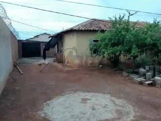 #4763 - Casa Usada para Venda em Montes Claros - MG - 1