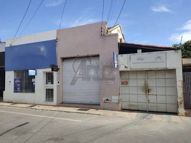#4796 - Casa Usada para Venda em Montes Claros - MG - 2