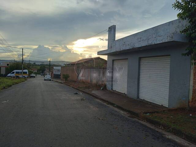 #4802 - Casa para Venda em Montes Claros - MG - 1