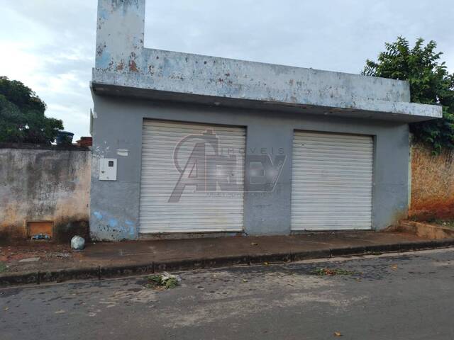 #4802 - Casa Usada para Venda em Montes Claros - MG - 3