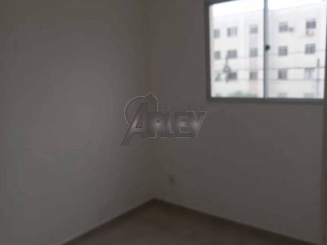 #4953 - Apartamento Usado para Venda em Montes Claros - MG - 2