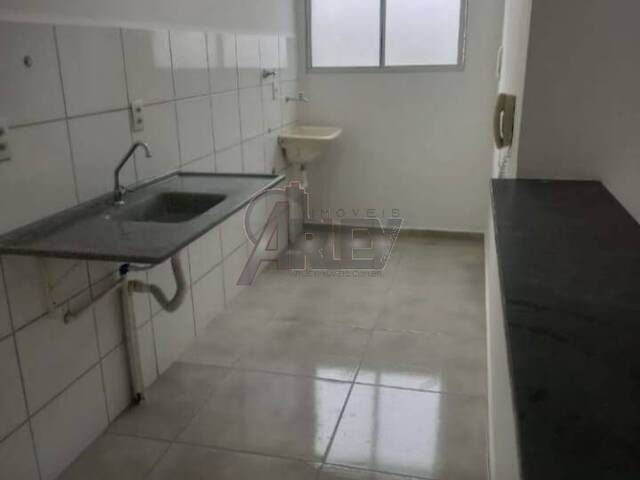 #4953 - Apartamento para Venda em Montes Claros - MG - 3