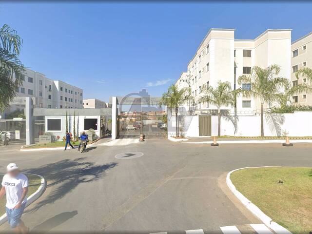 #4953 - Apartamento Usado para Venda em Montes Claros - MG - 1