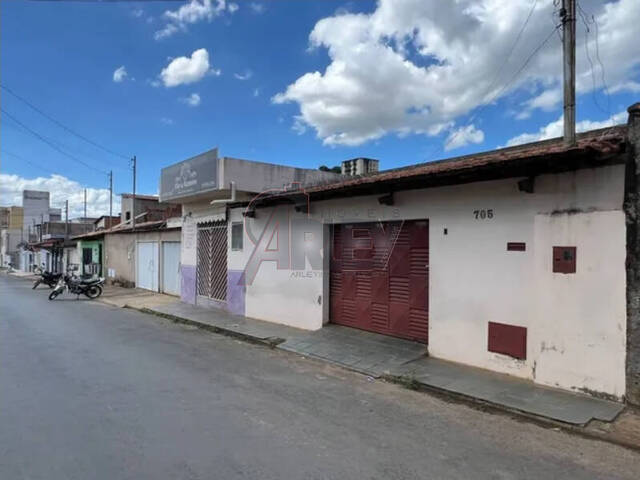 #4965 - Casa Usada para Venda em Montes Claros - MG - 1