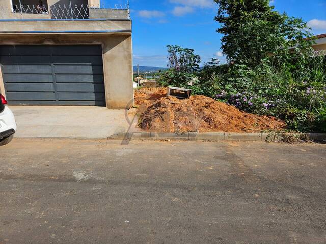 #4971 - Lote Particular para Venda em Montes Claros - MG - 2
