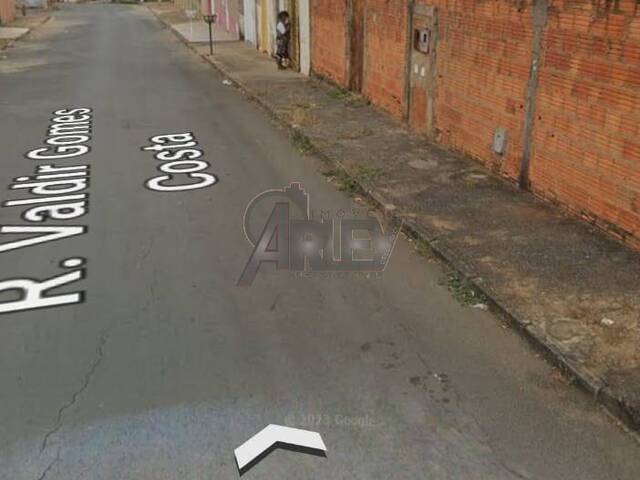 #4981 - Lote Particular para Venda em Montes Claros - MG - 1