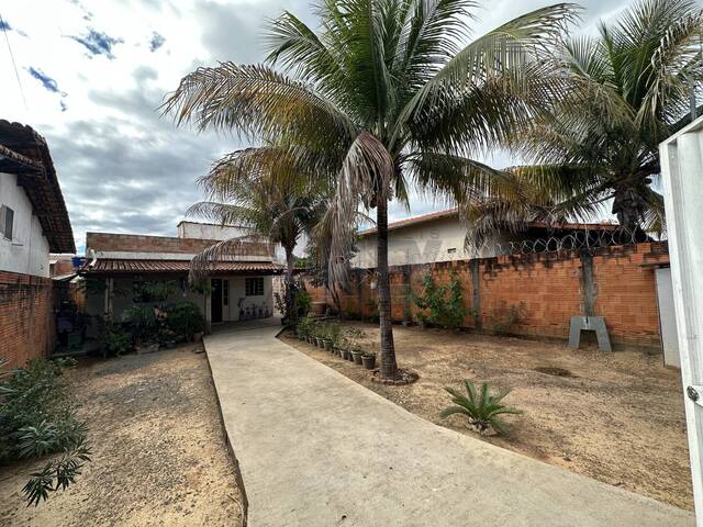 #5006 - Casa Usada para Venda em Montes Claros - MG - 3