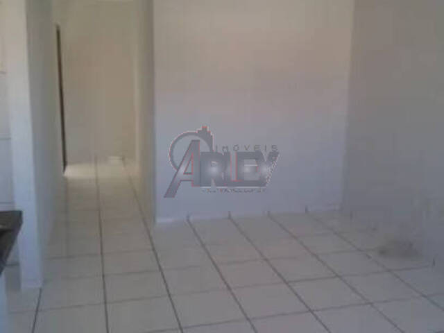 APARTAMENTO USADO para Venda em Montes Claros - 4