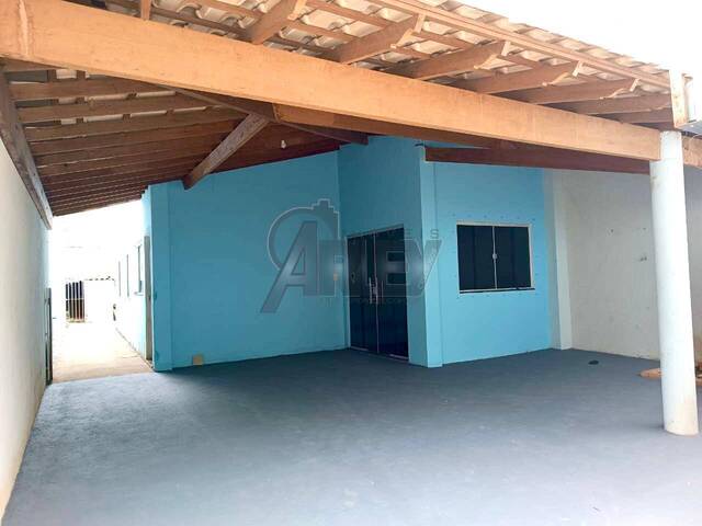 #4590 - Casa Usada para Venda em Montes Claros - MG - 2