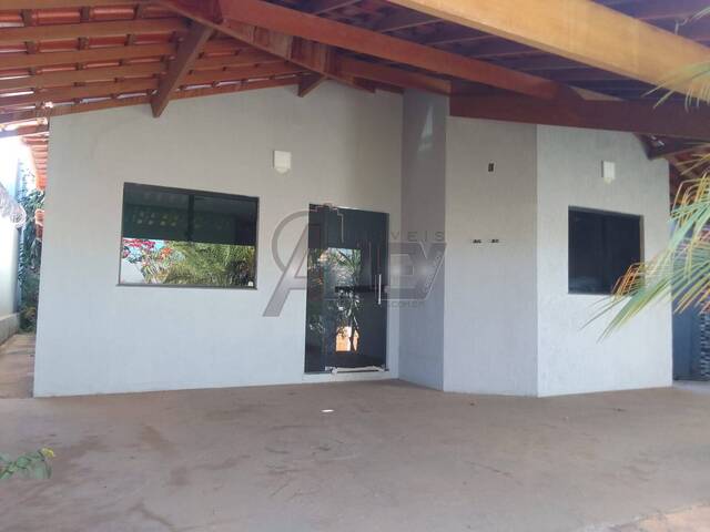 #5194 - Casa Usada para Venda em Montes Claros - MG - 2