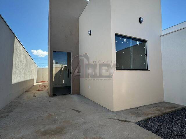 #5216 - Casa Nova para Venda em Montes Claros - MG - 2