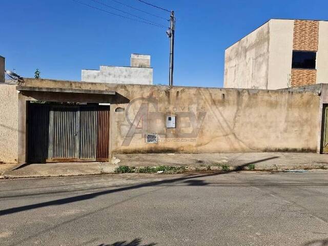 #5229 - Casa Usada para Venda em Montes Claros - MG - 1