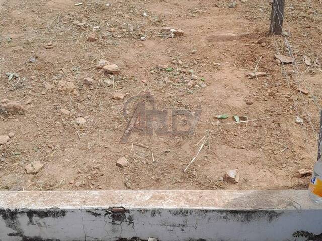 #5243 - Lote Particular para Venda em Montes Claros - MG - 2
