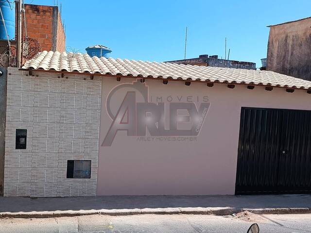 #5244 - Casa Usada para Venda em Montes Claros - MG - 1