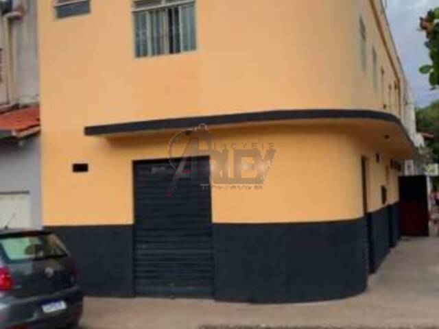 #5305 - Casa Usada para Venda em Montes Claros - MG - 2
