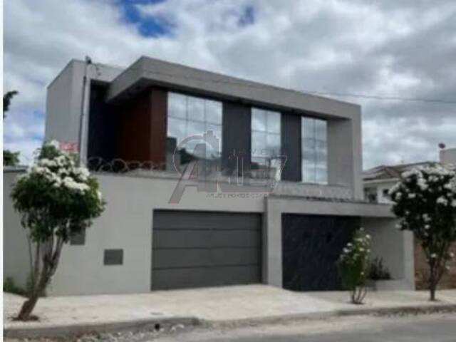 #5322 - Casa Usada para Venda em Montes Claros - MG - 1