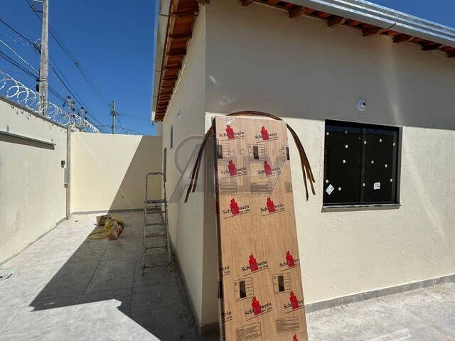 #5325 - Casa Nova para Venda em Montes Claros - MG - 1