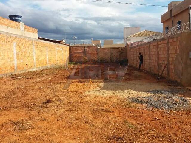 LOTES PARTICULAR para Venda em Montes Claros - 4