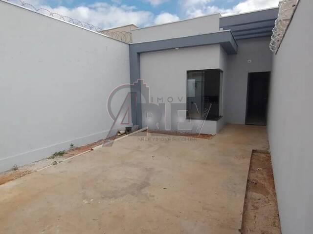 #5361 - Casa Nova para Venda em Montes Claros - MG - 1