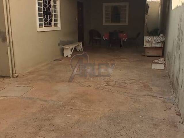 #5391 - Casa Usada para Venda em Montes Claros - MG - 2