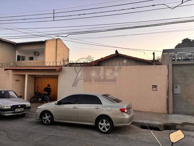 #5442 - Casa Usada para Venda em Montes Claros - MG - 1