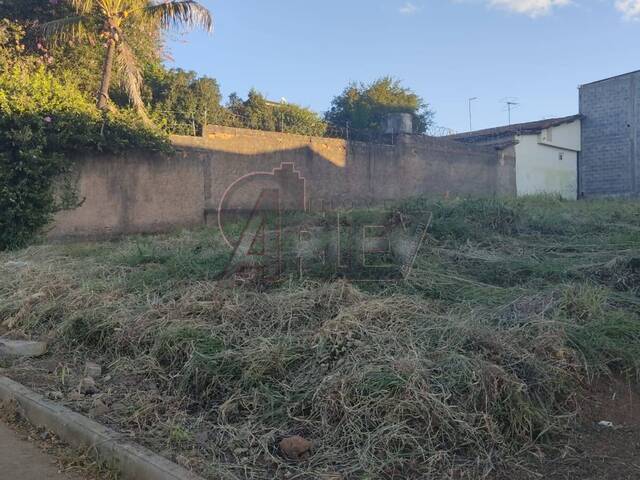#5480 - Casa Usada para Venda em Montes Claros - MG - 1