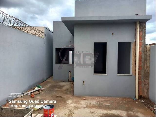 #5483 - Casa Nova para Venda em Montes Claros - MG - 1