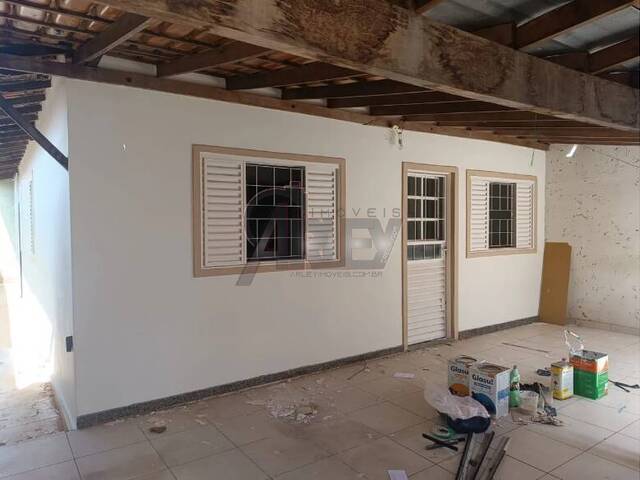#5517 - Casa Usada para Venda em Montes Claros - MG - 1