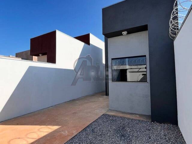 #5523 - Casa Nova para Venda em Montes Claros - MG - 1