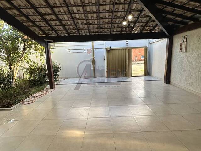 #5529 - Casa Usada para Venda em Montes Claros - MG - 2