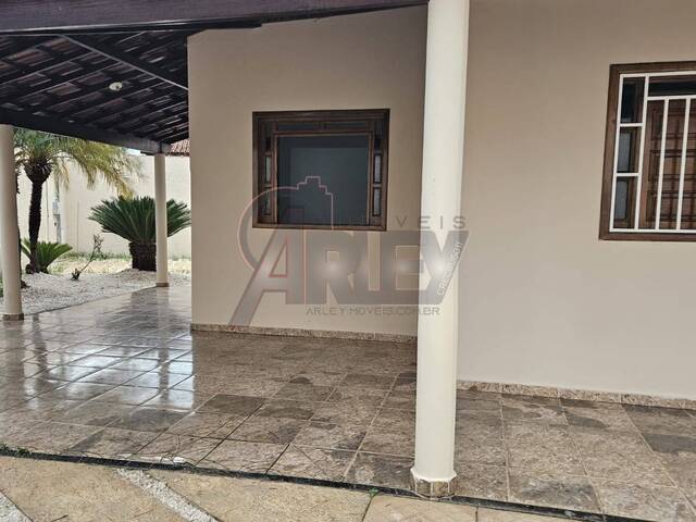#5545 - Casa Usada para Venda em Montes Claros - MG - 2