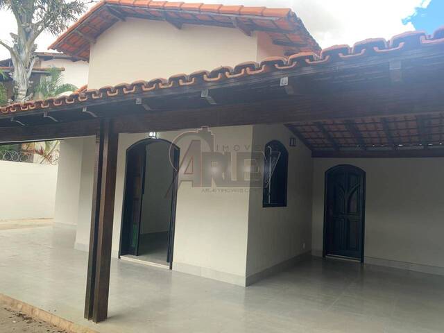 #5561 - Casa Usada para Venda em Montes Claros - MG - 2