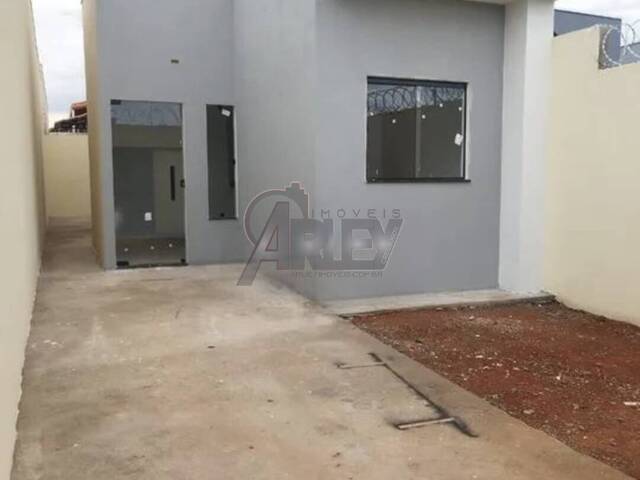 #5574 - Casa Nova para Venda em Montes Claros - MG - 1