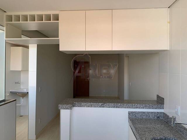 APARTAMENTO USADO para Venda em Montes Claros - 4