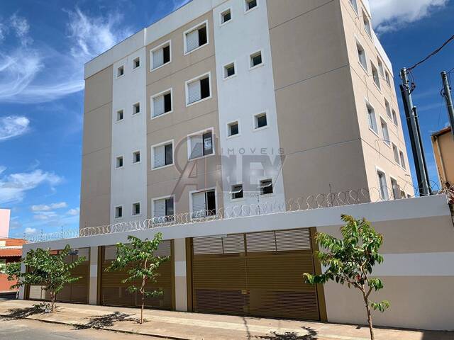 #5575 - Apartamento Novo para Venda em Montes Claros - MG - 2