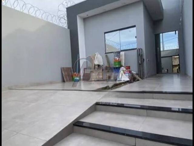 #5577 - Casa Usada para Venda em Montes Claros - MG - 1