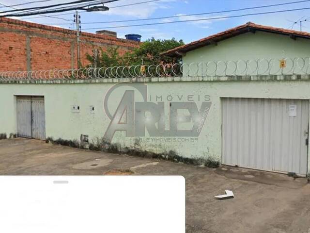 #5588 - Casa Usada para Venda em Montes Claros - MG - 1