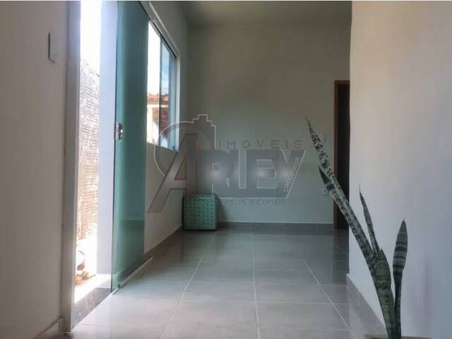 #5614 - Casa Usada para Venda em Montes Claros - MG - 2