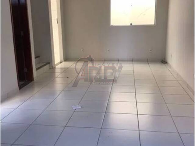 #5636 - Casa em Condominio para Venda em Montes Claros - MG - 3