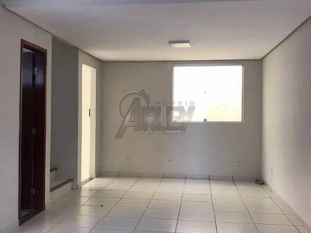 #5636 - Casa em Condominio para Venda em Montes Claros - MG - 2