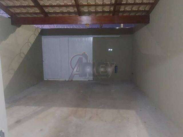 #5650 - Casa Usada para Venda em Montes Claros - MG - 2