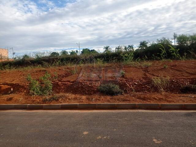 #5660 - Área para Venda em Montes Claros - MG - 2
