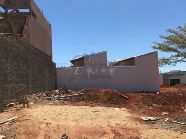 #5666 - Lote Particular para Venda em Montes Claros - MG - 1