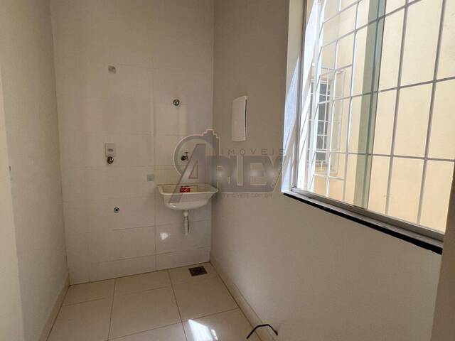 APARTAMENTO USADO para Venda em Montes Claros - 4