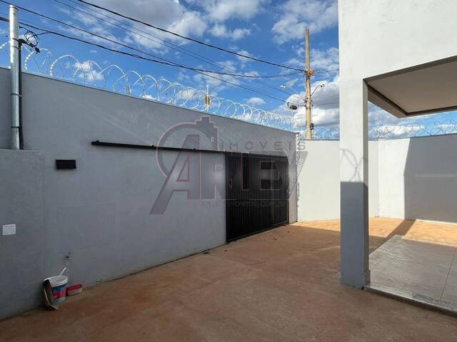 #5696 - Casa Nova para Venda em Montes Claros - MG - 2