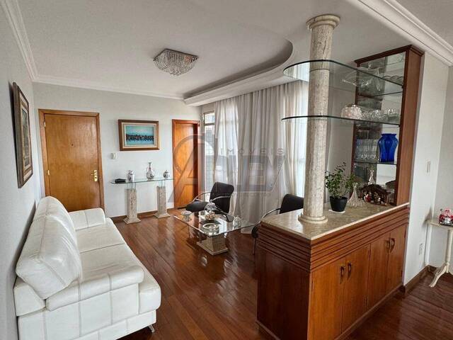 #5704 - Apartamento Usado para Venda em Montes Claros - MG - 3